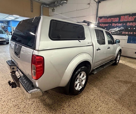 Nissan Navara Double Cab 2.5 dCi | 171 ch | BVA | Double cabine | Attelage fixe | Révision récente | Climatisation