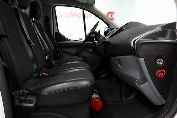 Ford Transit Custom 21 of 30