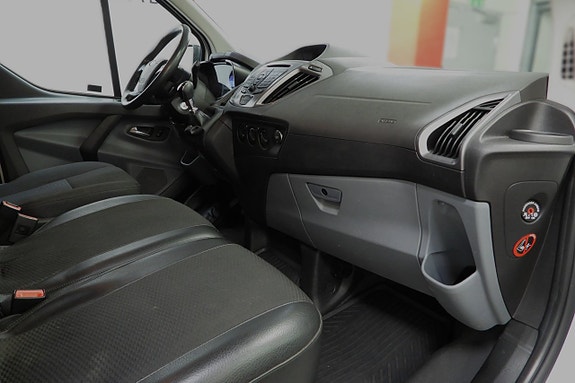 Ford Transit Custom 22 of 30
