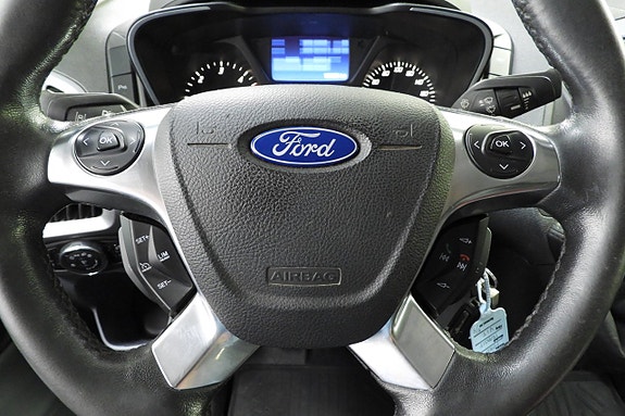 Ford Transit Custom 20 of 30