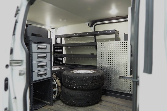 Ford Transit Custom 13 of 30