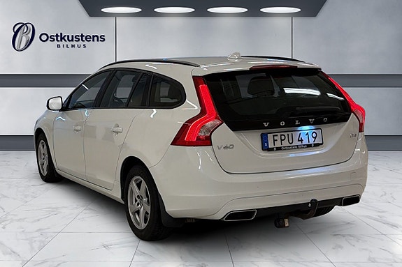Volvo V60 11 of 11
