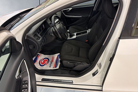 Volvo V60 3 of 11