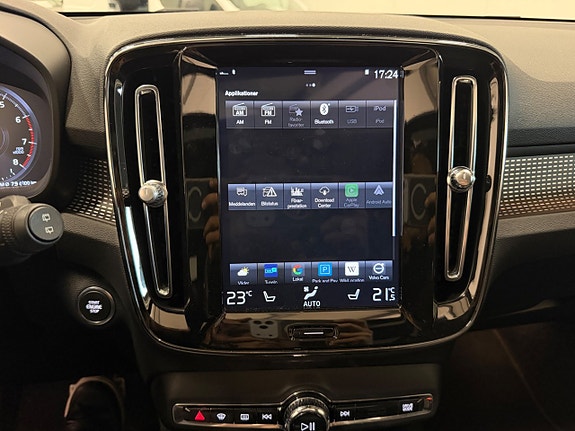 Volvo XC40 23 of 30
