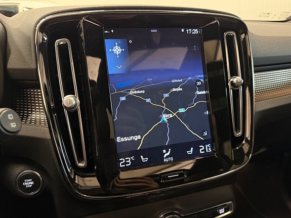 Volvo XC40 28 of 30