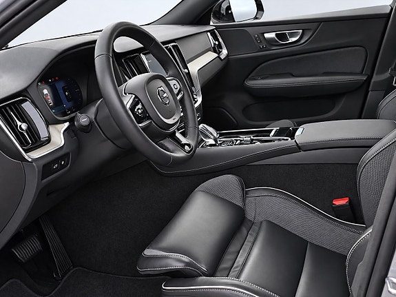 Volvo V60 11 of 21