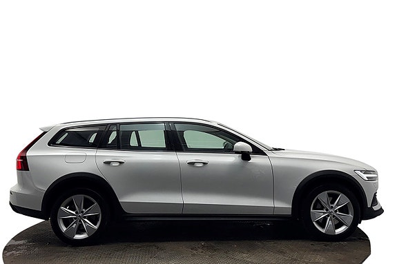 Volvo V60 Cross Country 5 of 30