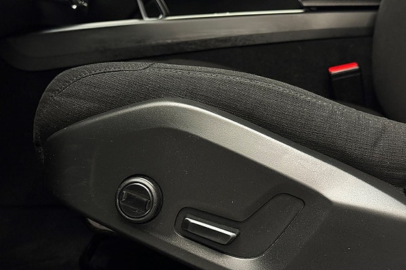 Volvo V60 Cross Country 14 of 30