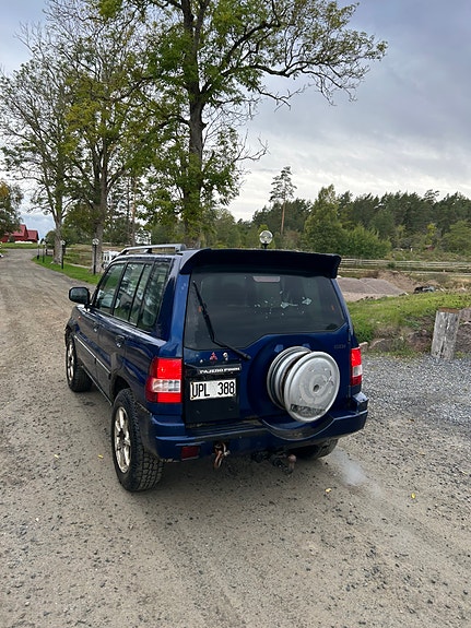 Mitsubishi Pajero Pinin 6 of 11