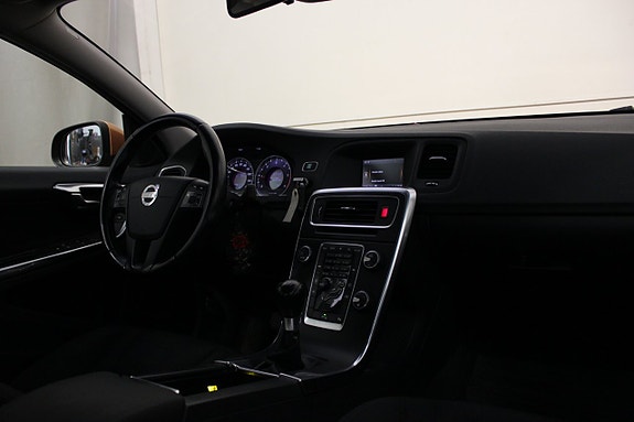 Volvo S60 15 of 18
