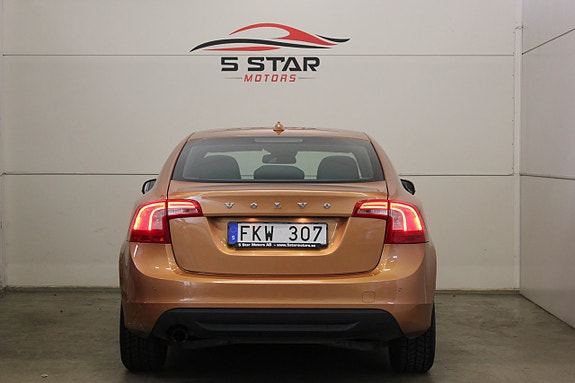Volvo S60 5 of 18