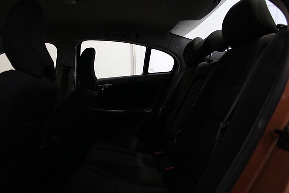 Volvo S60 12 of 18