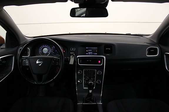 Volvo S60 13 of 18