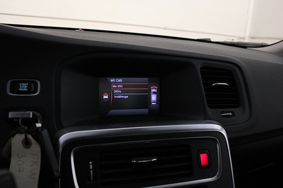 Volvo S60 17 of 18