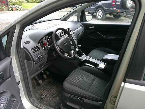 Ford C-Max 3 of 3