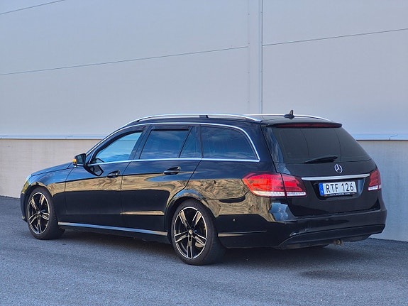 Mercedes-Benz E300 6 of 14