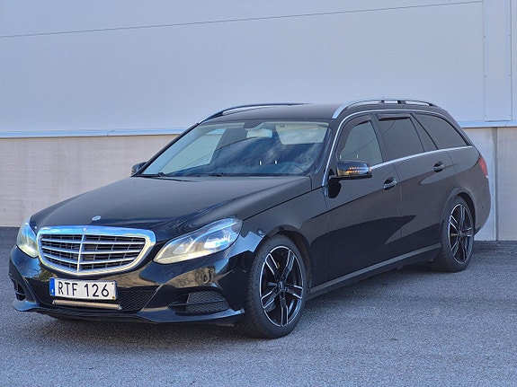 Mercedes-Benz E300 4 of 14