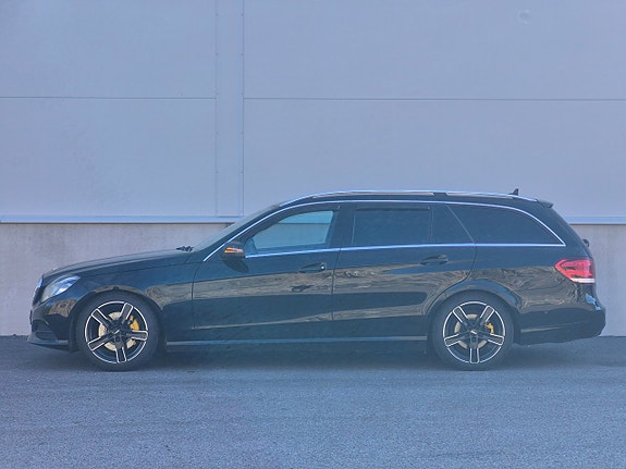 Mercedes-Benz E300 5 of 14