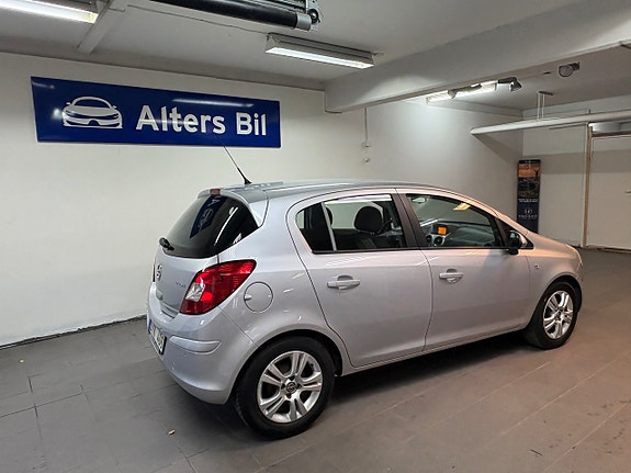 Opel Corsa 10 of 16