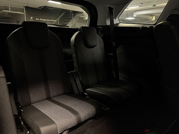 Peugeot 5008 22 of 26