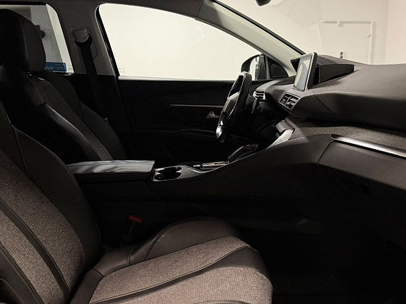 Peugeot 5008 20 of 26