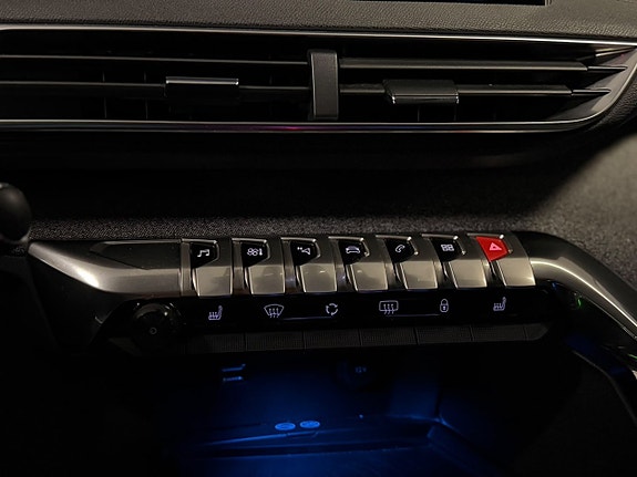 Peugeot 5008 14 of 26
