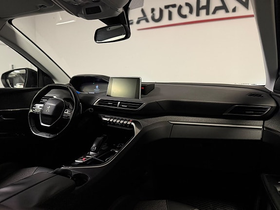 Peugeot 5008 9 of 26