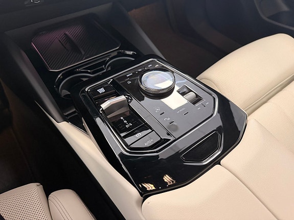 BMW 520 7 of 12