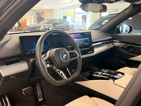 BMW 520 5 of 12