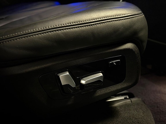 BMW X7 20 of 30