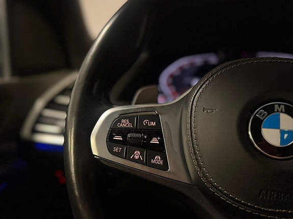 BMW X7 28 of 30