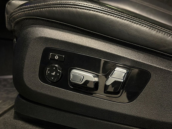 BMW X7 9 of 30