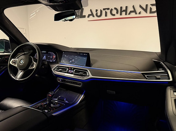 BMW X7 11 of 30