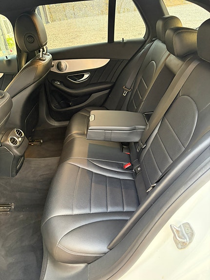 Mercedes-Benz C220 19 of 23
