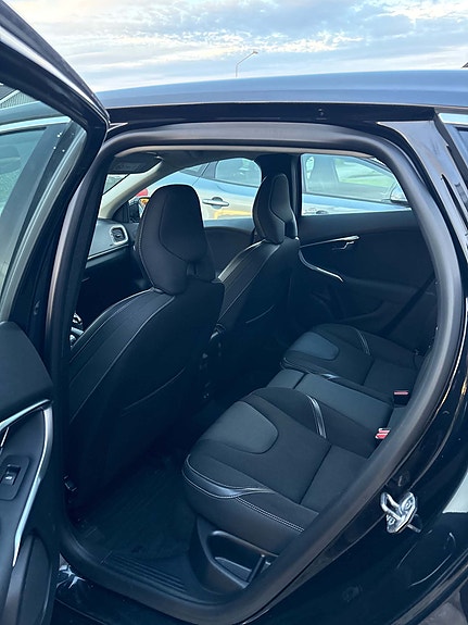 Volvo V40 7 of 7