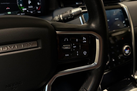 Land Rover Discovery Sport 25 of 30