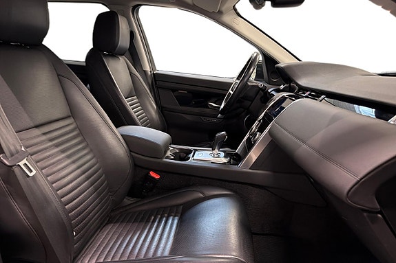 Land Rover Discovery Sport 15 of 30