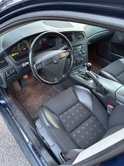 Volvo S60 8 of 11