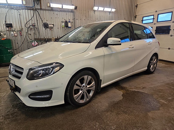 Mercedes-Benz B180 10 of 19