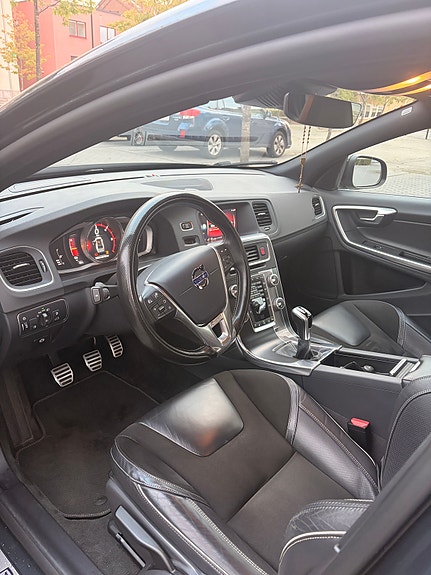 Volvo S60 6 of 6
