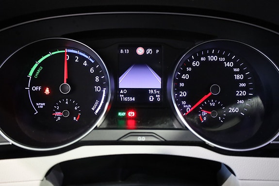Volkswagen Passat 24 of 28