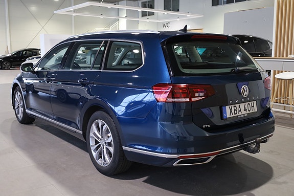 Volkswagen Passat 3 of 28