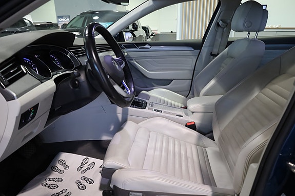 Volkswagen Passat 9 of 28