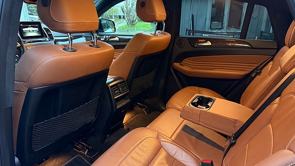 Mercedes-Benz GLE450 7 of 10