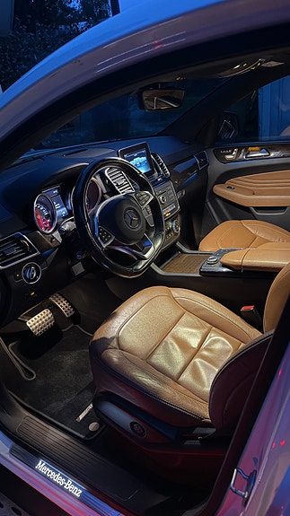 Mercedes-Benz GLE450 10 of 10