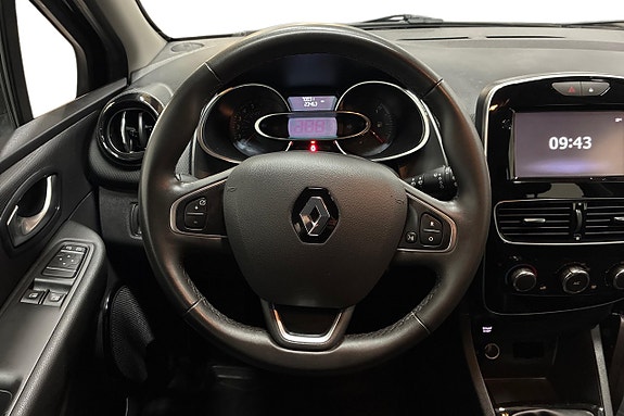 Renault Clio 16 of 30