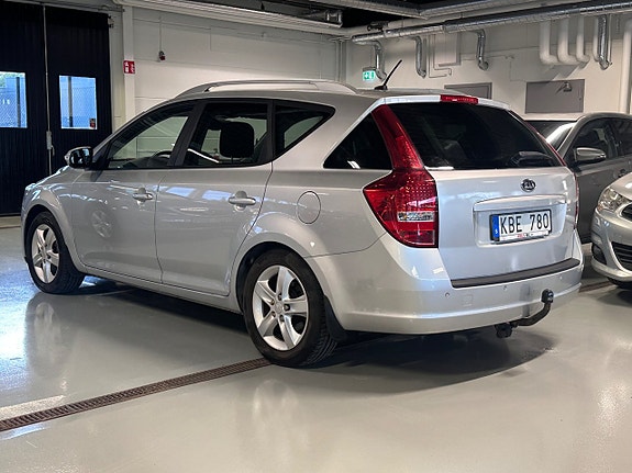 Kia Ceed 4 of 9