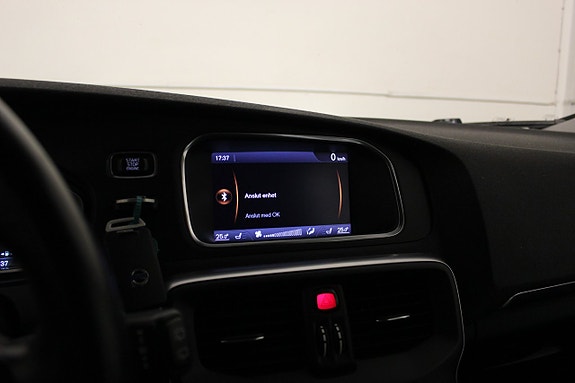 Volvo V40 15 of 17