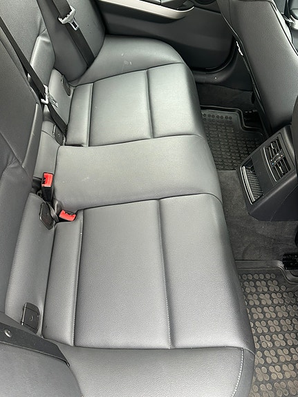 BMW 318d 9 of 9