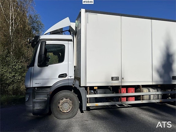 Mercedes-Benz Antos Skåpbil med bakgavellyft (220,000:- ex m 11 of 24